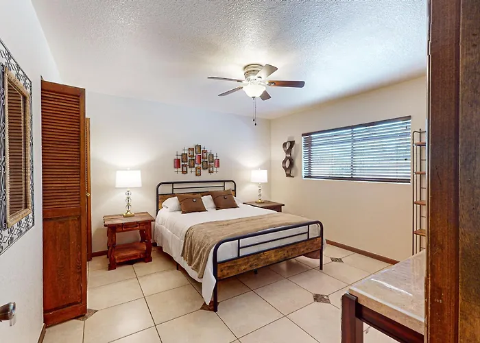 Desert Haven Retreat *